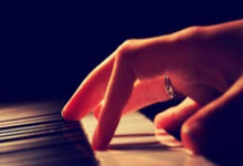 浙江配资门户网:股市配资行情-英伟达收盘价跌破50日均线 分析师担忧上涨动能已经见顶